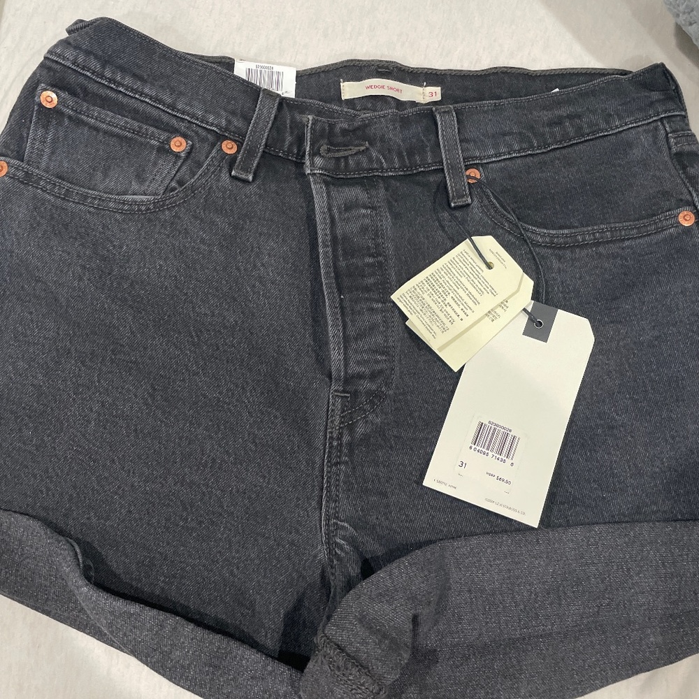 Levi’s wedgie shorts